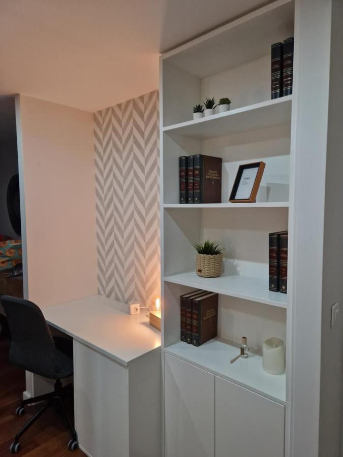 Cristinas 2 Bedroom Apartment Canico Екстериор снимка